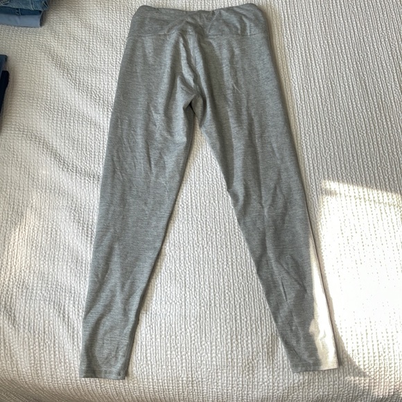 Grey leggings - Picture 2 of 3
